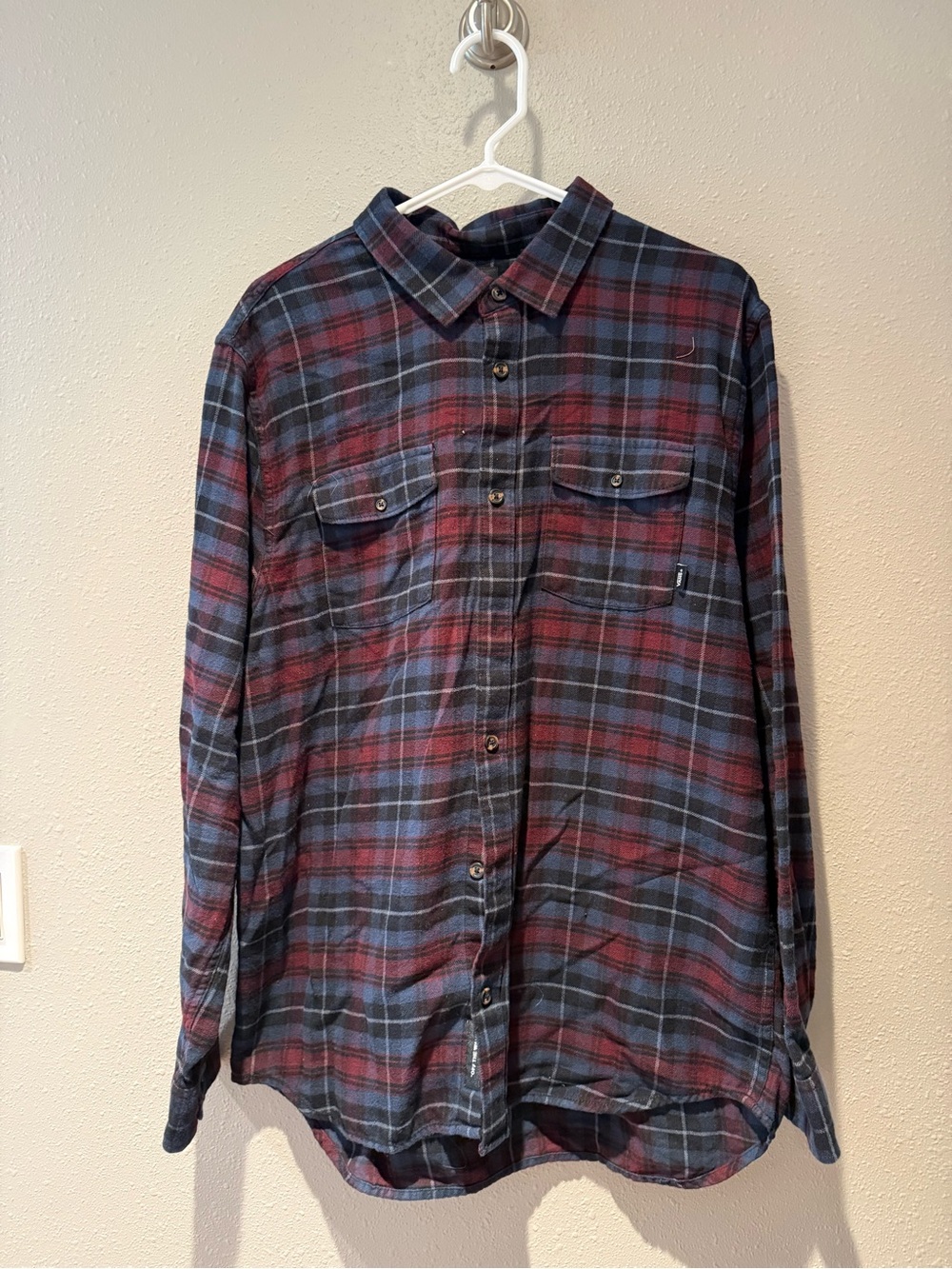 Vans Off The Wall Burgundy Blue Plaid Flannel Button Down Shirt Size Large